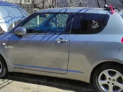 Second-hand Suzuki Swift 92 CP (67 kW) 2005 Gri Hatchback