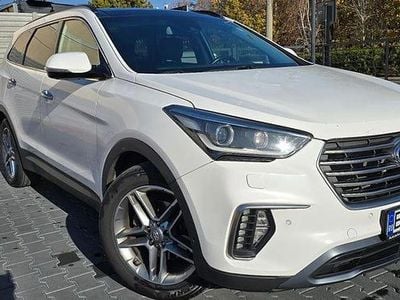 Hyundai Grand Santa Fe