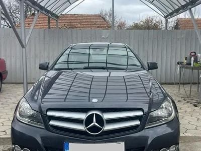 Second-hand Mercedes 220 125 CP (91 kW) 2011 Gri Coupe