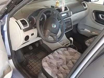 Second-hand Skoda Roomster Style 70 CP (51 kW) 2008 Monovolum