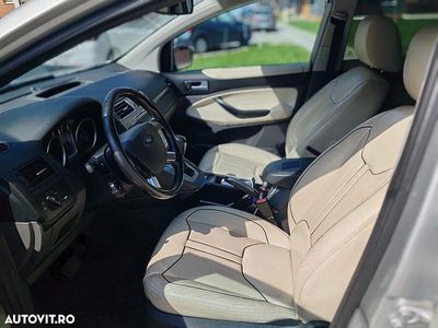 Culoareargint Second-hand 2010 Ford Kuga Titanium SUV | 4.850 EUR (Preț bun)