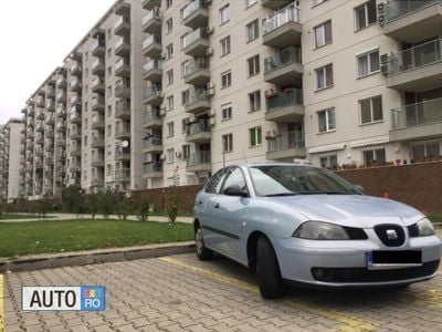 Second-hand Seat Cordoba 75 CP (55 kW) 2004 Albastru Berlinǎ