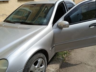 Mercedes C220