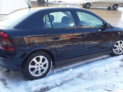 Second-hand Opel Astra Elegance 101 CP (74 kW) 2003 Albastru Hatchback