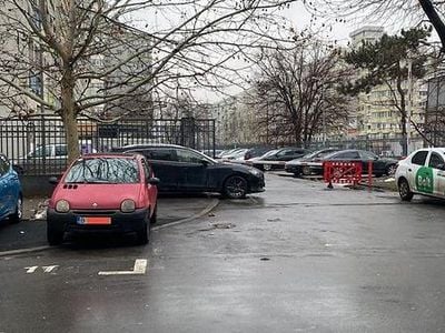 Second-hand Renault Twingo 43 CP (31 kW) 2004 Roșu Hatchback