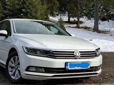 Alb Utilizat 2016 VW Passat Berlinǎ | 12.000 EUR (Preț OK)