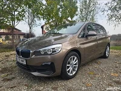 Auriu Utilizat 2018 BMW 225 Hatchback | 12.500 EUR