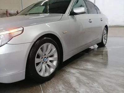 Second-hand BMW 525 177 CP (130 kW) 2005 Berlinǎ