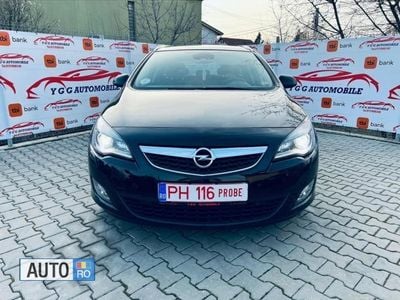 Negru Utilizat 2011 Opel Astra Break | 5.490 EUR (Puțin scump)