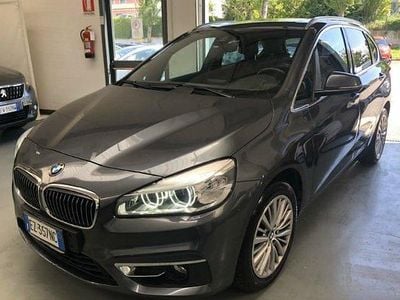 Gri Second-hand 2015 BMW 216 Sport Line Break | 5.000 EUR