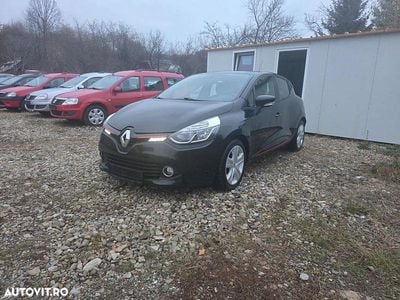 Culoarenegru Utilizat 2015 Renault Clio IV Dynamique | 5.590 EUR (Preț OK)