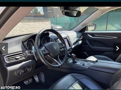 Second-hand Maserati Levante 275 CP (202 kW) 2017 Culoaregri SUV