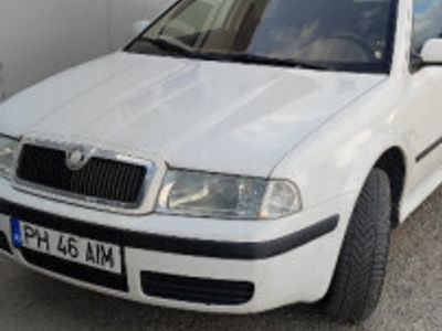 second-hand Skoda Octavia Tour 1.6 benzina și GPL