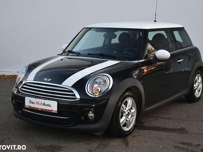 Culoarenegru Utilizat 2013 Mini ONE Hatchback | 6.900 EUR