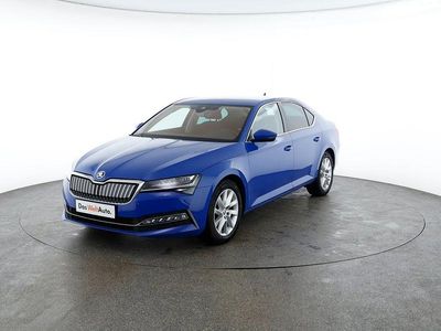 Albastru inchis normal Utilizat 2022 Skoda Superb Style | 25.200 EUR