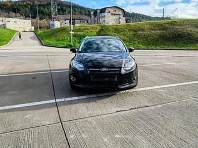 Negru Second-hand 2011 Ford Focus Break | 4.600 EUR (Scump)