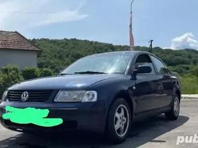 Utilizat 1999 VW Passat Berlinǎ | 3.350 EUR