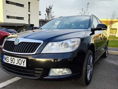 second-hand Skoda Octavia Combi 2.0 TDI Ambiente 4x4