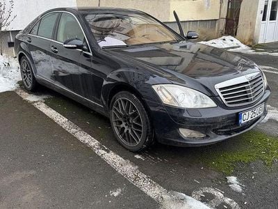 Culoarenegru Second-hand 2008 Mercedes S320 Berlinǎ | 8.000 EUR