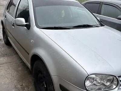 Second-hand VW Golf III 90 CP (66 kW) 1992 Hatchback