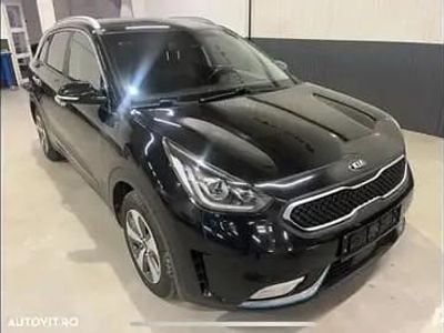 Negru Second-hand 2018 Kia Niro SUV | 11.999 EUR