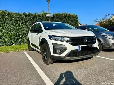 Second-hand Dacia Jogger Extreme 100 CP (73 kW) 2022 Alb Monovolum