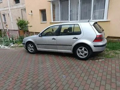 Utilizat 2002 VW Golf IV Edition Hatchback | 1.150 EUR (Preț OK)