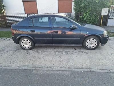 Second-hand 2002 Opel Astra Hatchback | 550 EUR (Preț bun)