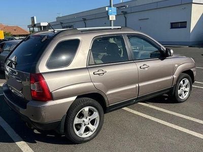Culoaremaro Utilizat 2008 Kia Sportage SUV | 4.200 EUR