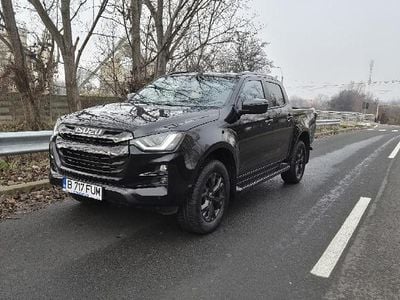 Second-hand Isuzu D-Max 164 CP (120 kW) 2024 Negru Pickup