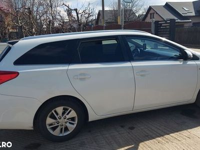 second-hand Toyota Auris Hybrid 