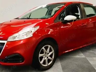 Rosu Utilizat 2016 Peugeot 208 Hatchback | 4.900 EUR (Preț bun)