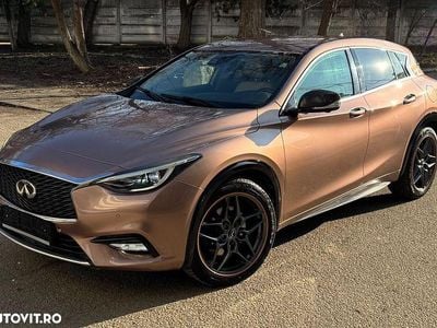 Culoaremaro Utilizat 2016 Infiniti Q30 Sport Tech Hatchback | 9.950 EUR