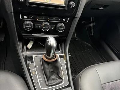 Negru Second-hand 2017 VW Golf VII Allstar Berlinǎ | 10.500 EUR (Puțin scump)