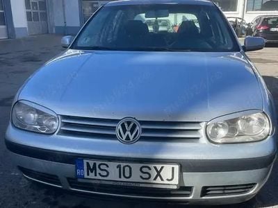 Second-hand VW Golf IV 75 CP (55 kW) 2002 Argintiu Hatchback