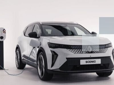 Second-hand Renault Scénic 161 kW (220 CP) 2024 Tracțiune față Monovolum