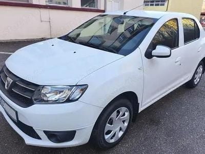 Second-hand Dacia Logan Lauréate 90 CP (66 kW) 2014 Culoarealb Berlinǎ