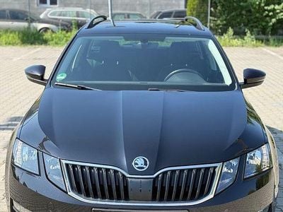 Second-hand Skoda Octavia Ambition 116 CP (85 kW) 2019 Culoarenegru Break