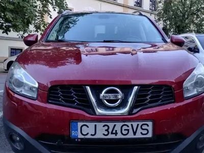 Second-hand Nissan Qashqai +2 SE 150 CP (110 kW) 2010 Rosu SUV