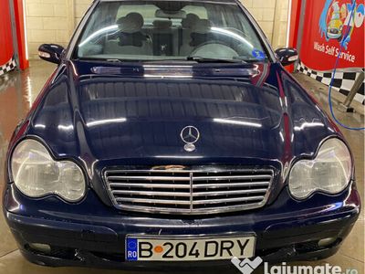 second-hand Mercedes C200 sau schimb cu dacia mcv