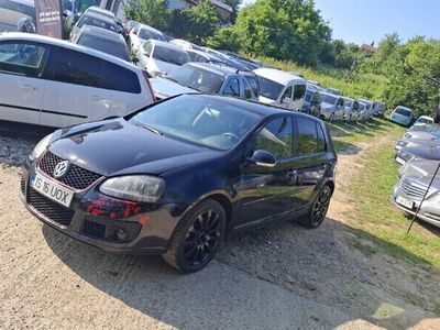 VW Golf V