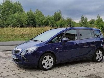 Second-hand Opel Zafira Tourer Edition 130 CP (95 kW) 2013 Culoarealbastru Monovolum