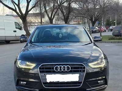 Utilizat 2014 Audi A4 Berlinǎ | 7.800 EUR (Preț bun)