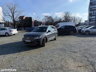Culoaregri Second-hand 2023 VW Tiguan Elegance SUV | 32.065 EUR (Puțin scump)