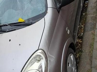 Gri Utilizat 2003 Toyota Yaris Break | 4.000 EUR