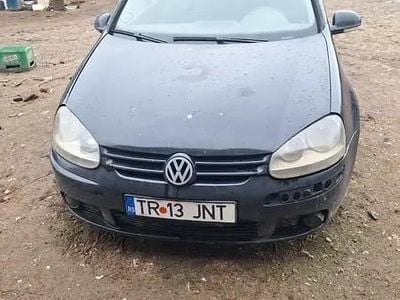 Utilizat 2004 VW Golf V Hatchback | 1.500 EUR (Preț bun)