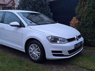 Culoarealb Utilizat 2013 VW Golf VII Team | 5.990 EUR (Preț bun)