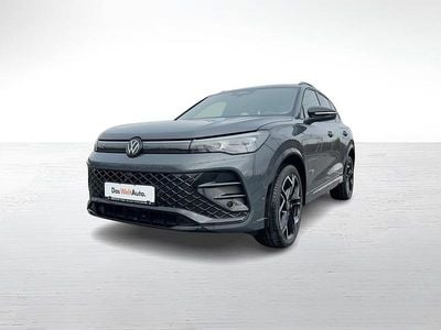 Gri mediu normal Nouă 2025 VW Tiguan R-line SUV | 53.000 EUR