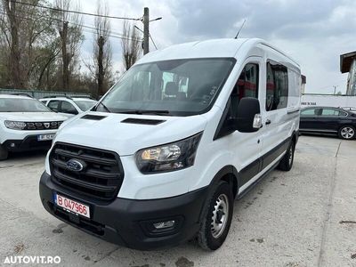 Alb Utilizat 2019 Ford Transit Monovolum | 22.990 EUR (Scump)