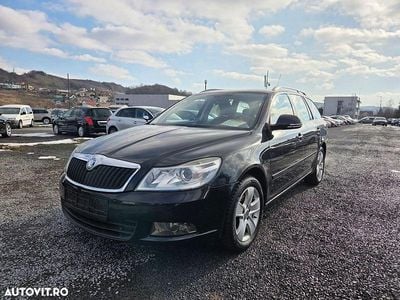 Second-hand Skoda Octavia Elegance 105 CP (77 kW) 2011 Culoarenegru Break
